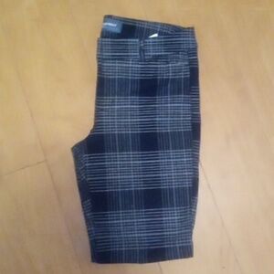 Women's Mid-Rise Pixie Cut Plaid Pants